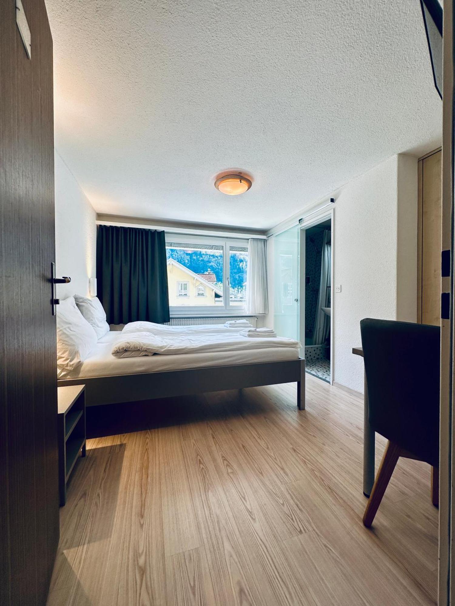 Hotel Rebstock Meiringen Exterior photo